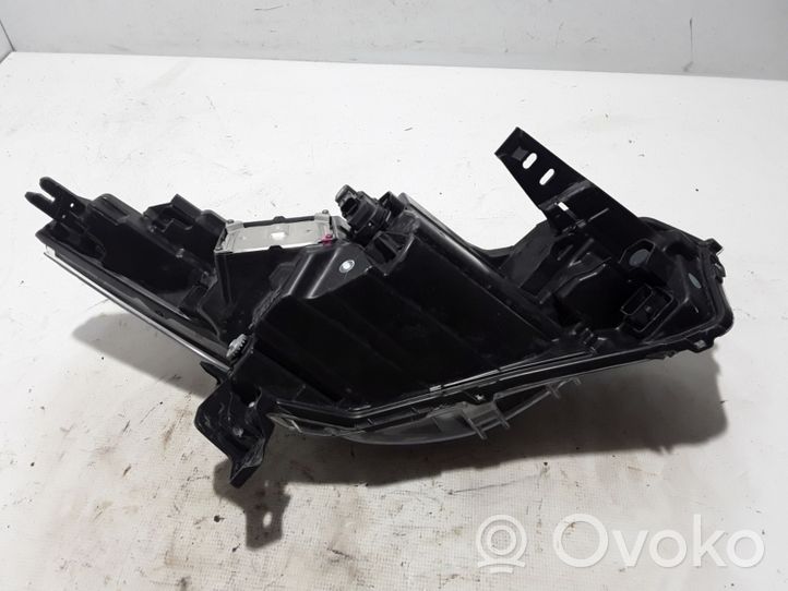 Renault Zoe Lampa przednia 260609388R