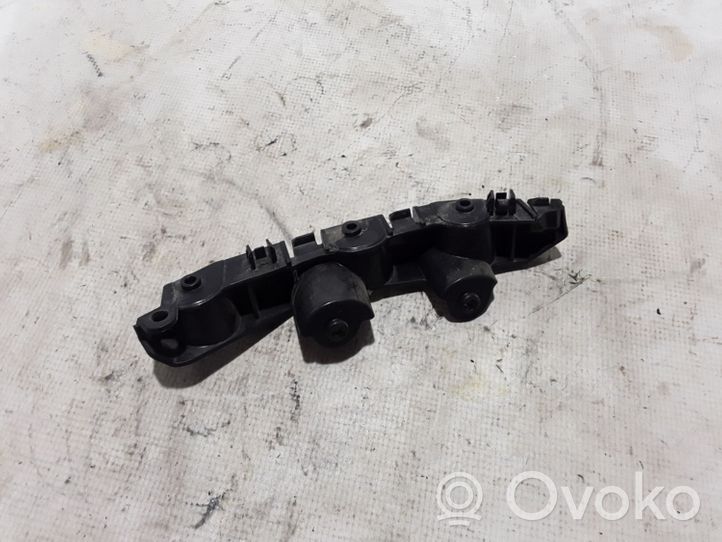 Dacia Duster II Staffa di rinforzo montaggio del paraurti anteriore 622235405R