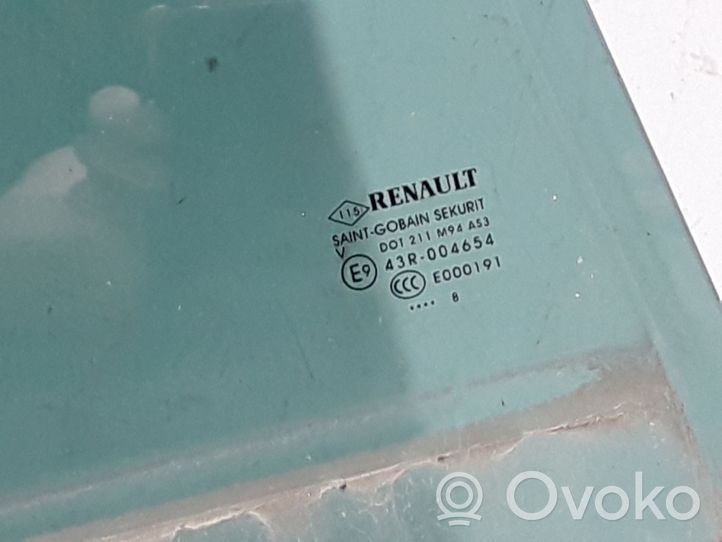 Renault Megane IV Takaoven ikkunalasi 823007710R
