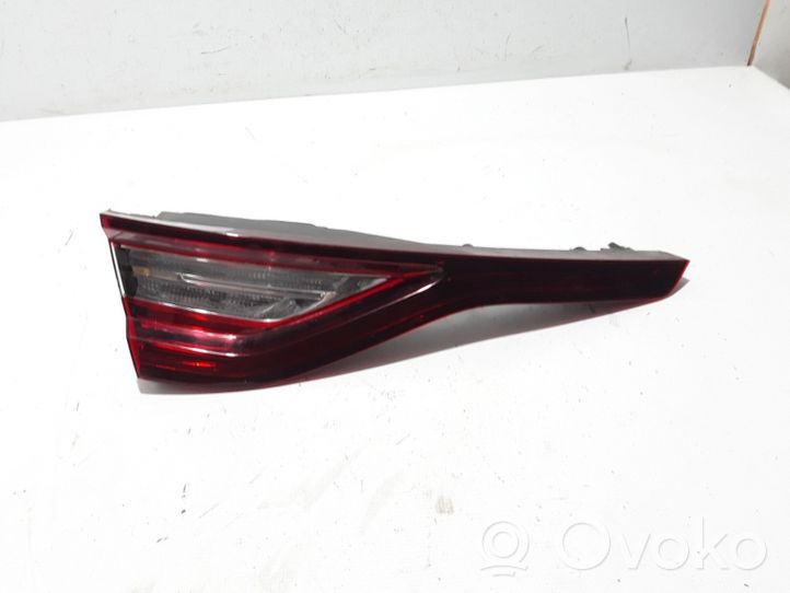 Renault Megane IV Aizmugurējais lukturis pārsegā 265550248R