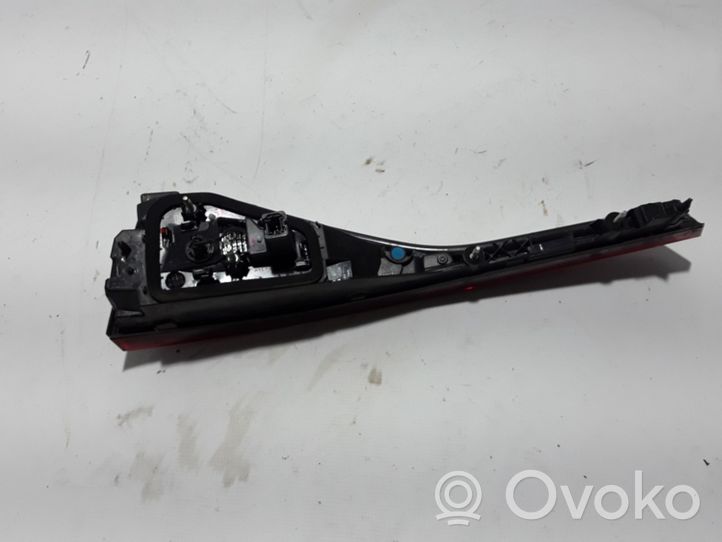 Renault Megane IV Luci posteriori del portellone del bagagliaio 265550248R