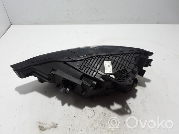 Volvo XC60 Headlight/headlamp 32133545