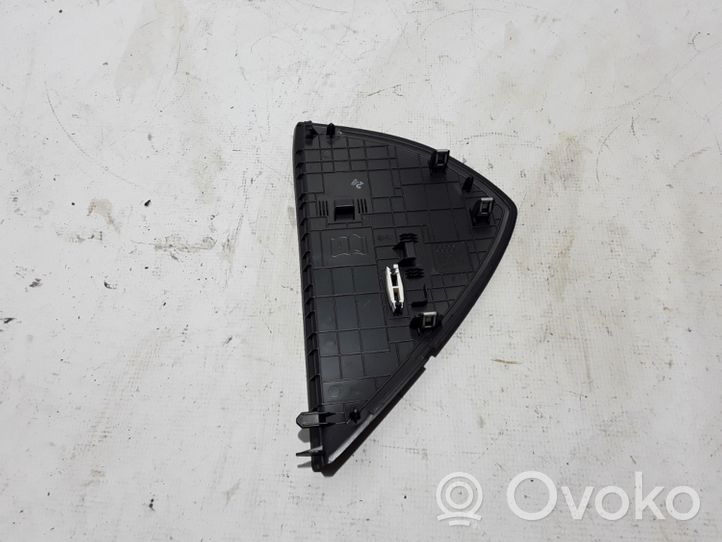 Audi A1 Ramka deski rozdzielczej 8X0857086A