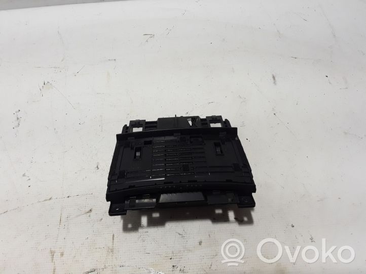 Audi A6 S6 C7 4G Boite à gants 4G0864131