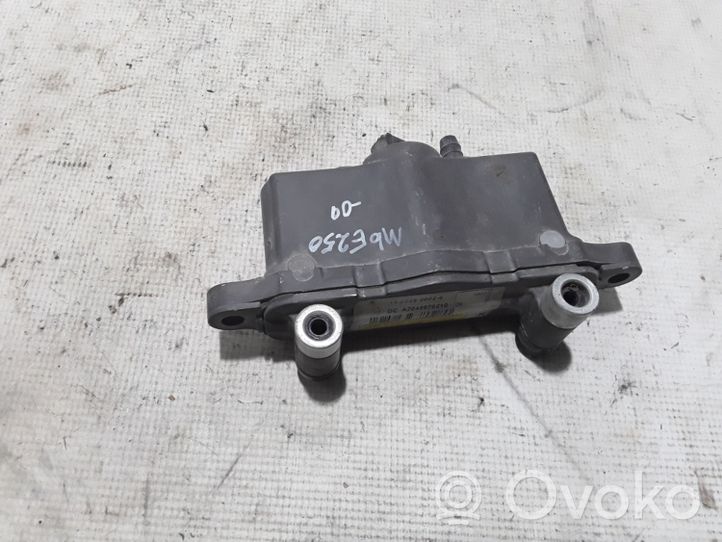 Mercedes-Benz E C207 W207 Bisagras del capó/tapa del motor A2048870210