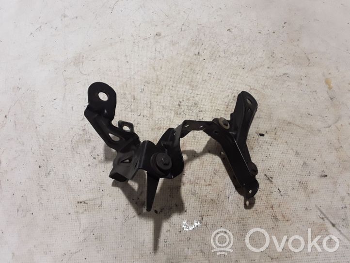 Renault Trafic III (X82) Supporto di montaggio della pompa del servosterzo 996943370R