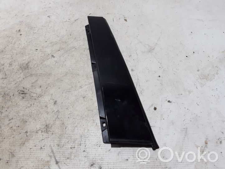 Volvo V40 Takaoven lista (muoto) 31385364