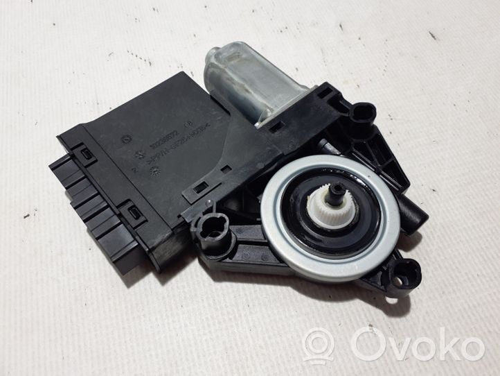 Volvo XC60 Moteur de lève-vitre de porte avant 31674757