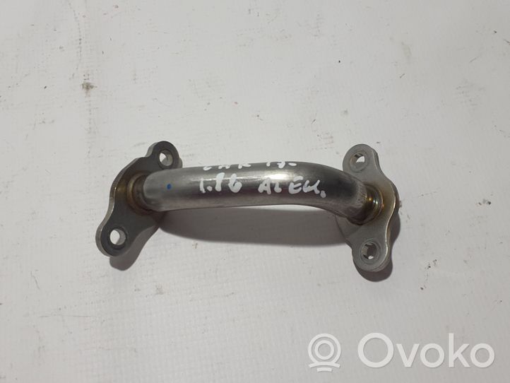 Toyota C-HR Tuyau de raccordement solide EGR 2561037020