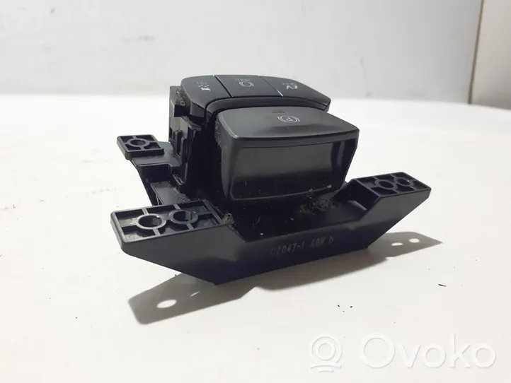 Toyota C-HR Interrupteur, commande de frein de stationnement 84390F4090