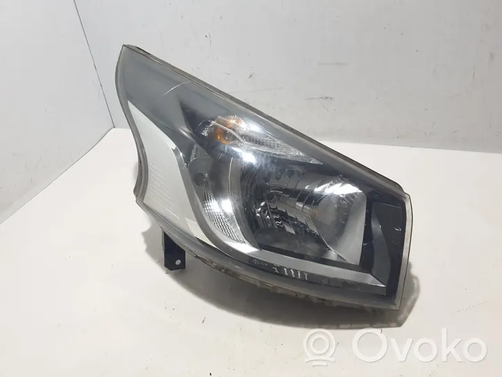 Renault Trafic III (X82) Phare frontale 260109868R