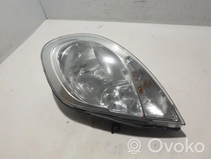 Nissan Primastar Headlight/headlamp 8200701354