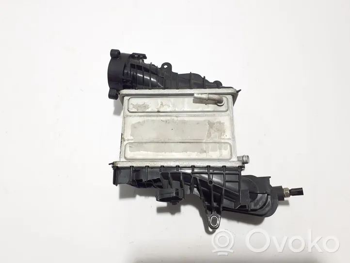 Volvo XC90 Starpdzesētāja radiators 8641466