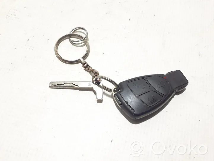 Mercedes-Benz Vito Viano W639 Ключ / карточка зажигания CTU20003R