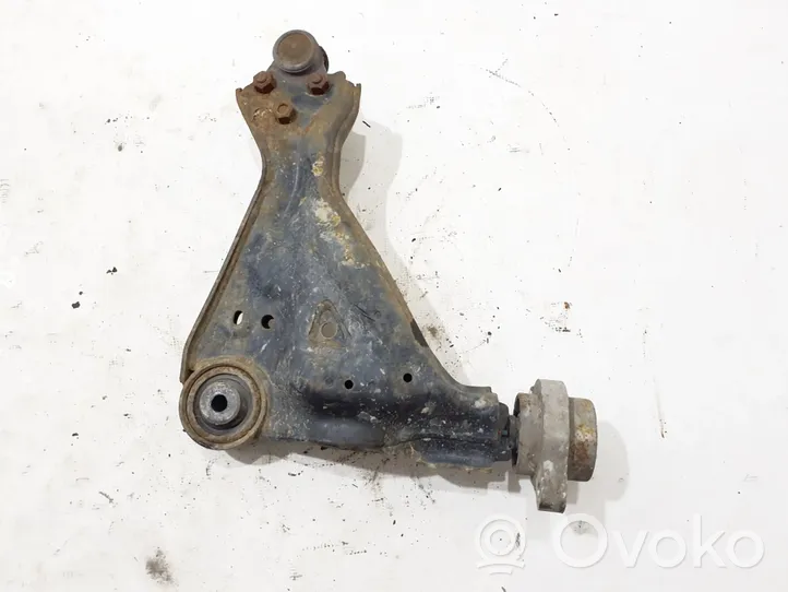 Mercedes-Benz Vito Viano W639 Fourchette, bras de suspension inférieur avant A6393301501