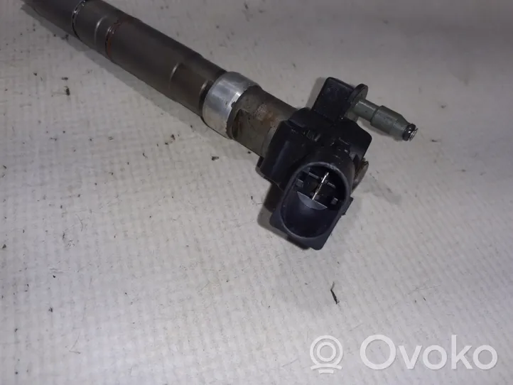 Volkswagen Amarok Injecteur de carburant 03L130277C