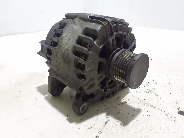 Volkswagen Amarok Generatore/alternatore 03L903023PS