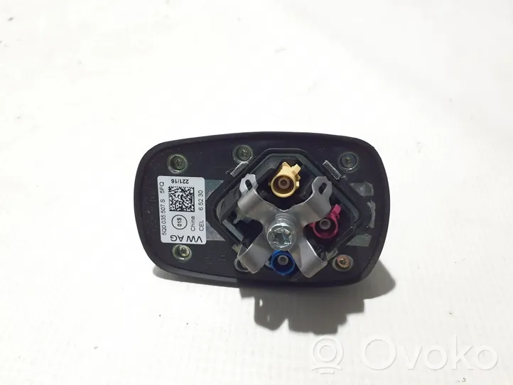 Volkswagen PASSAT B8 Antenna GPS 5Q0035507S