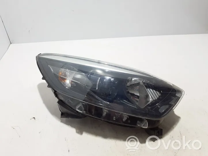 Renault Captur Lampa przednia 260105066R