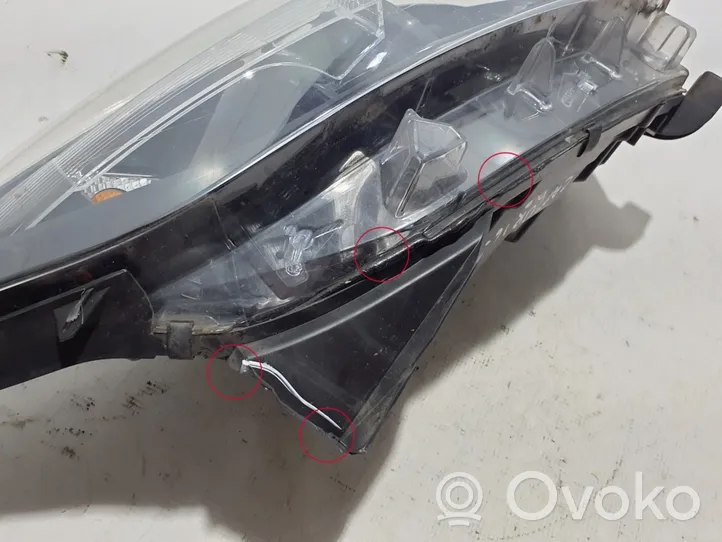 Renault Captur Phare frontale 260105066R