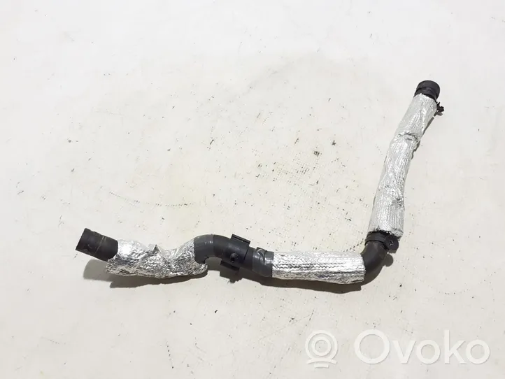 Volvo XC40 Tubo flessibile del liquido di raffreddamento del motore 32138058