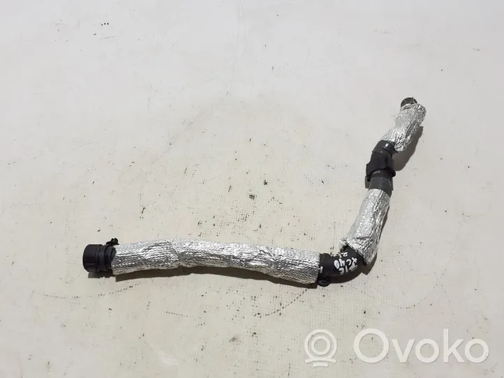 Volvo XC40 Tubo flessibile del liquido di raffreddamento del motore 32138058