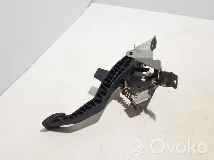 Volvo C30 Clutch pedal 31280378