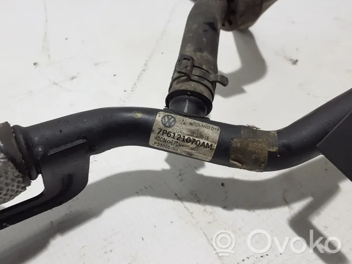 Volkswagen Touareg II Brake vacuum hose/pipe 7P6121070AM