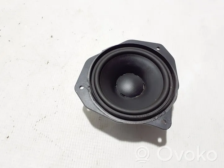 Volkswagen Touareg II Front door speaker 7P6035415C