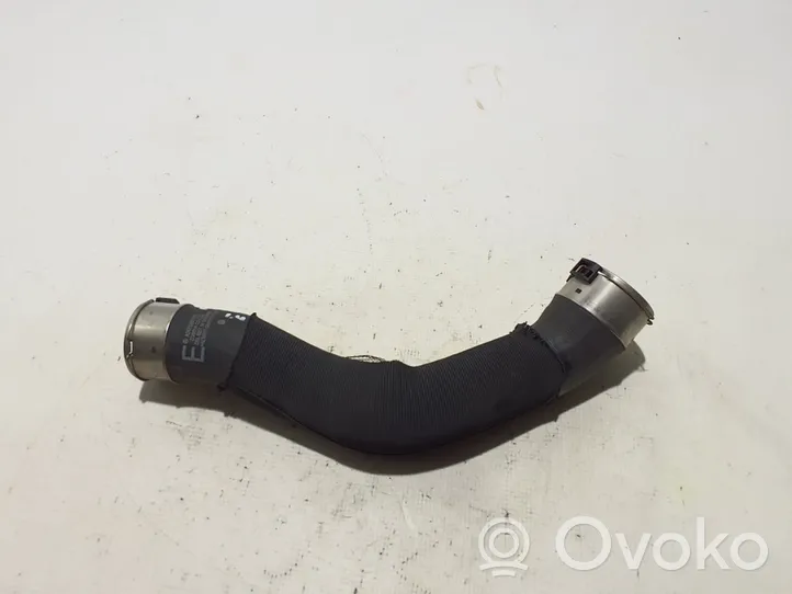 Mercedes-Benz GLA H247 Tube d'admission de tuyau de refroidisseur intermédiaire A2475280182