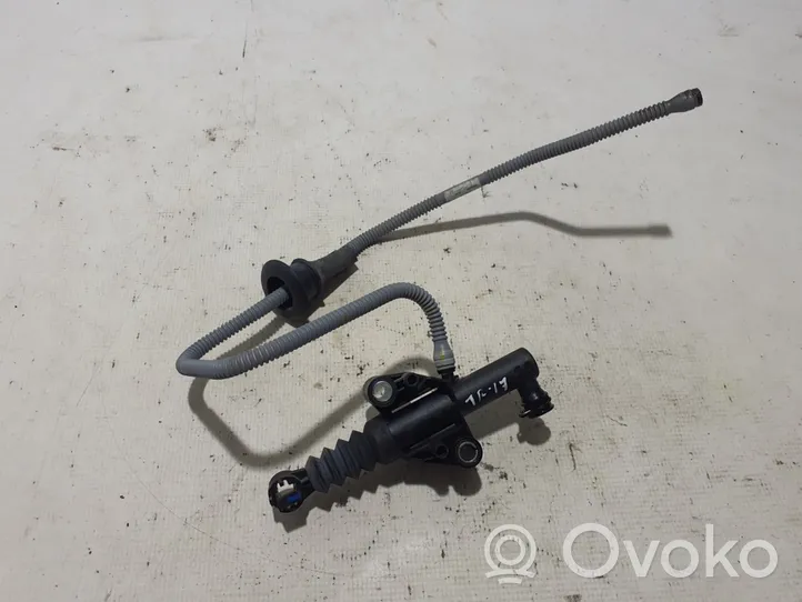 Renault Trafic III (X82) Clutch master cylinder 306105588R