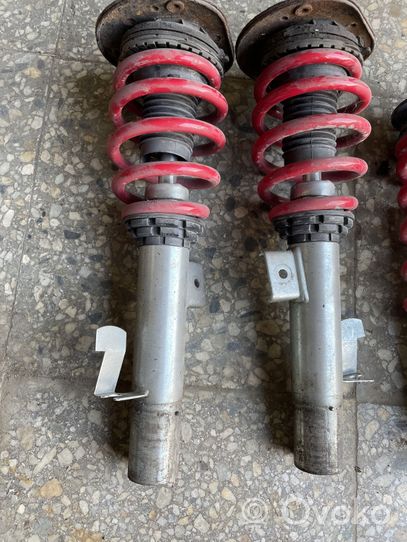 Audi A4 S4 B7 8E 8H Set molle e ammortizzatori (anteriore e posteriore) 