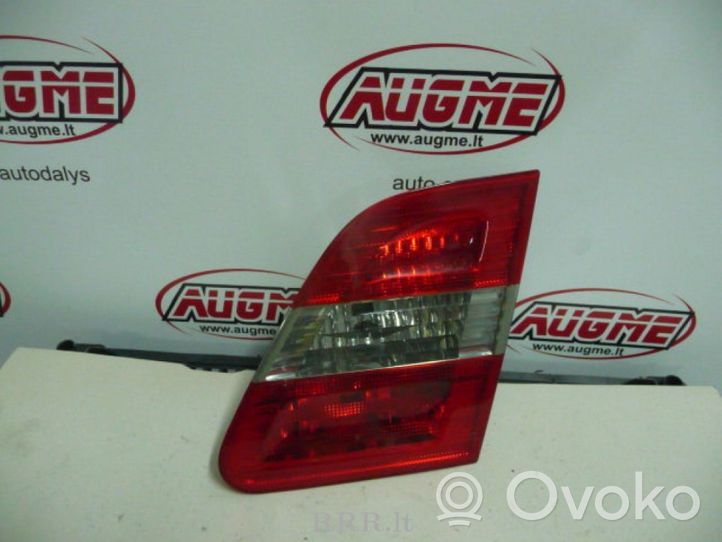 Mercedes-Benz B W245 Tailgate rear/tail lights A1698201664