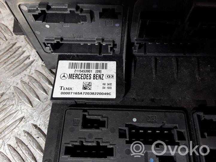 Mercedes-Benz S W220 Fuse module 2115453901