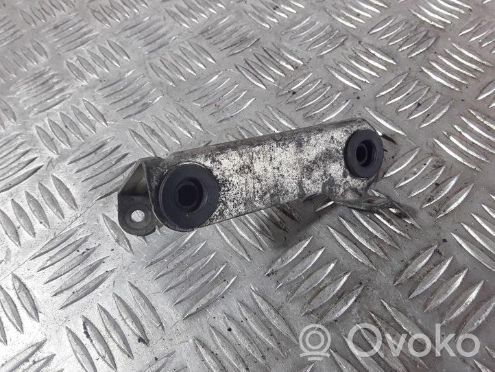 Mercedes-Benz S W222 Altra parte del motore A6421503479