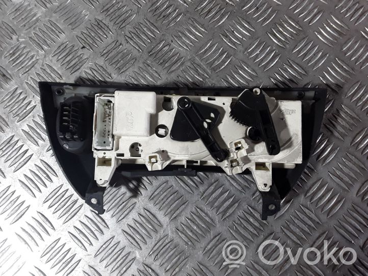 Renault Megane I Climate control/heater control trim 662670R