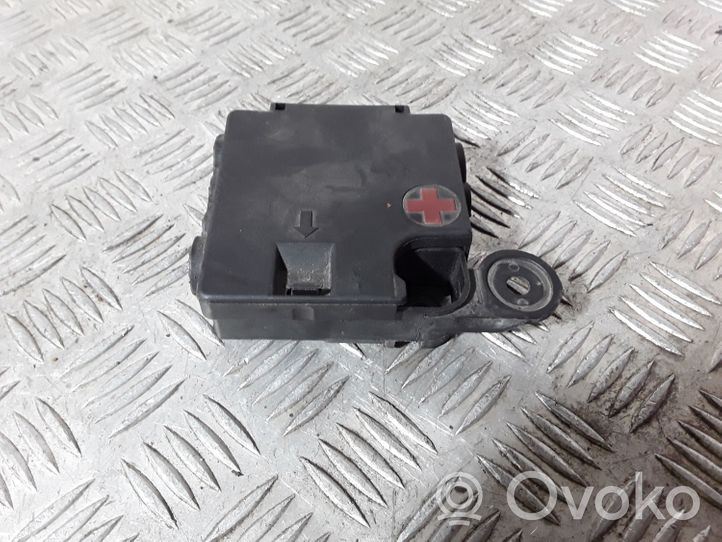 Audi A4 Allroad Câble de batterie positif 8K0937517A