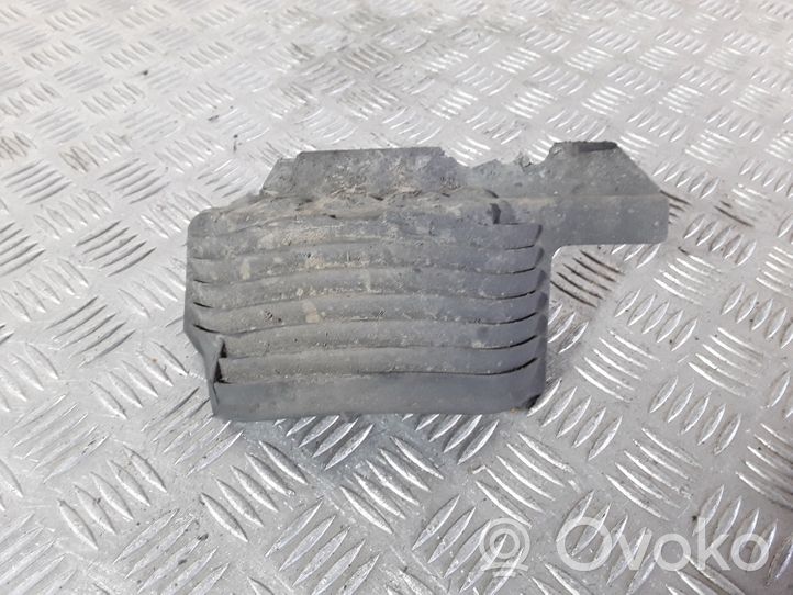 Audi A4 Allroad Ressort hélicoïdal arrière support (caoutchouc) 8K0511540E