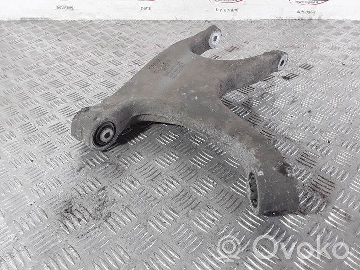 Audi A4 Allroad Triangle bras de suspension supérieur arrière 8R0505312B