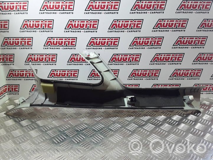 Toyota Prius (XW30) (A) Revêtement de pilier 6221047070