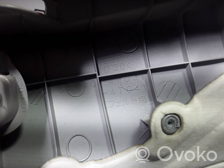 Toyota Prius (XW30) Inne części wnętrza samochodu 64740-47031