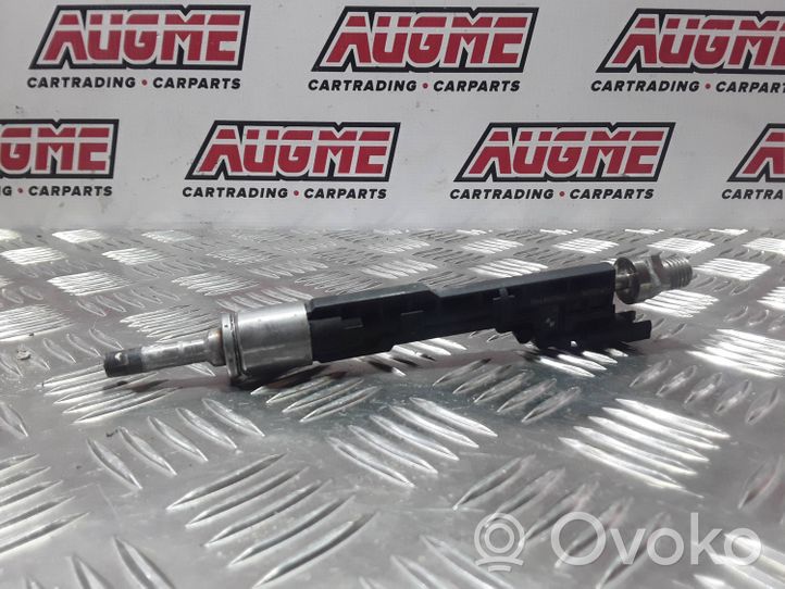 BMW X6 M Injecteur de carburant 10213541