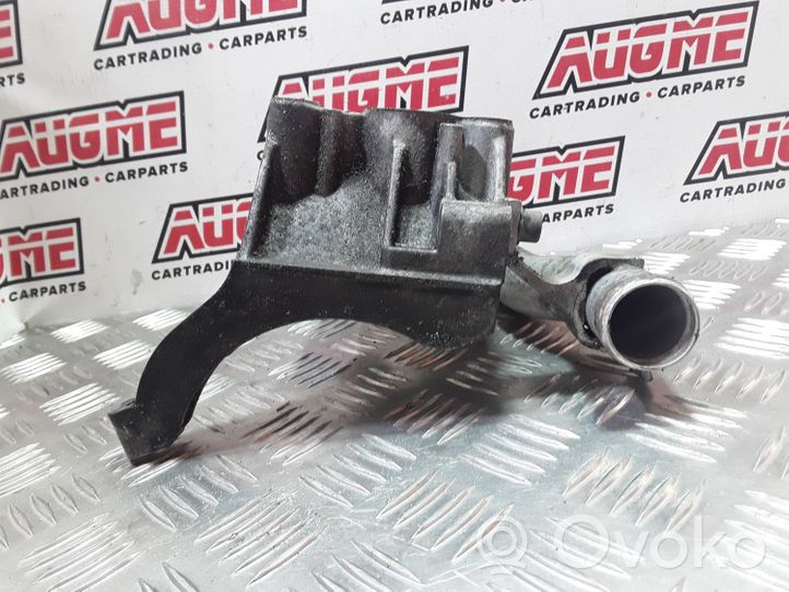 Audi A4 S4 B8 8K Staffa di montaggio del compressore dell’A/C 059145169AN