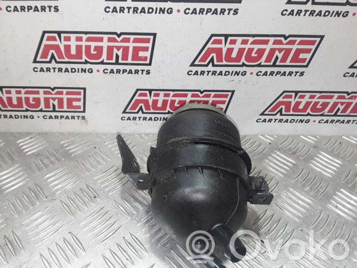 G002000 Audi A4 S4 B8 8K Power steering fluid tank/reservoir, 10.00 € | RRR
