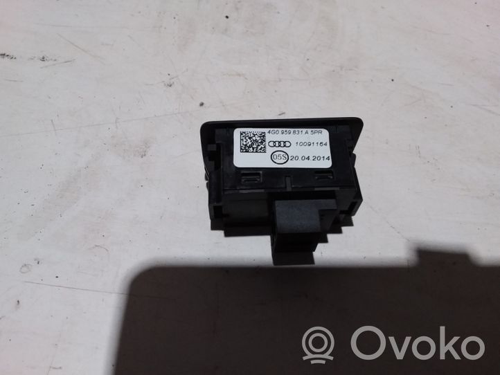 Audi A6 S6 C7 4G Przełącznik / Przycisk otwierania klapy tylnej / bagażnika 4G0959831