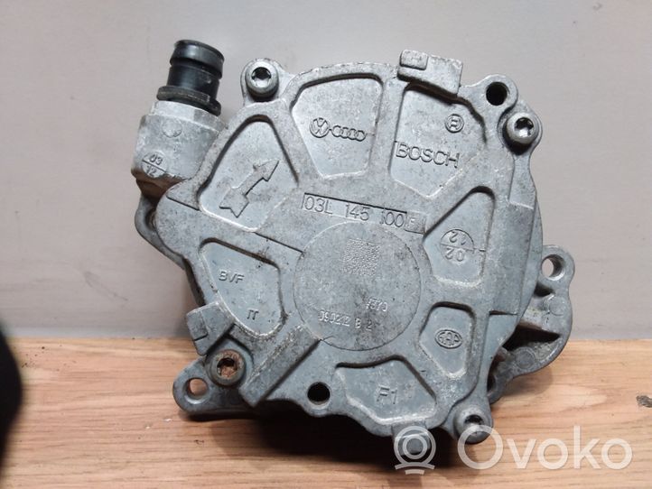 Volkswagen PASSAT B7 Vacuum pump 03L145100F