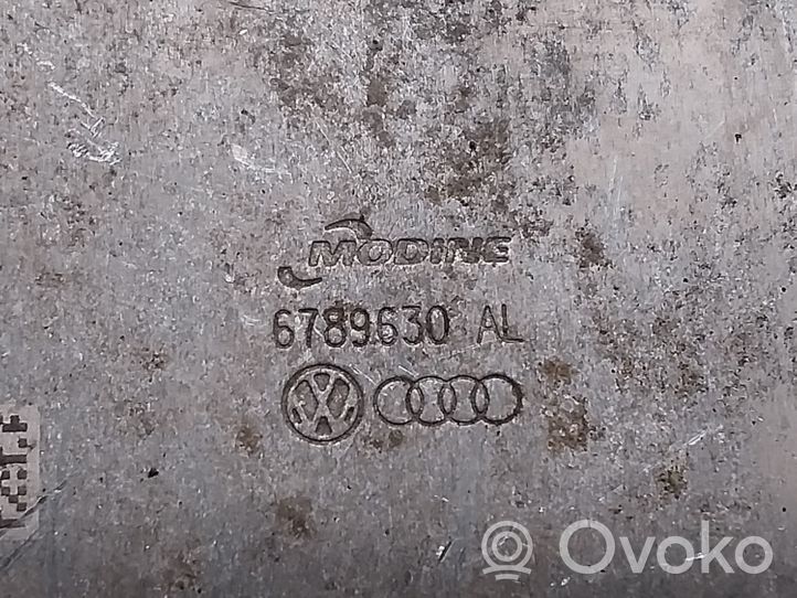 Audi A6 S6 C6 4F Moottoriöljyn jäähdytinlaite 6789630AL