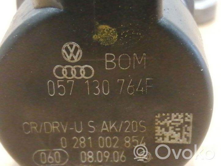 Audi A6 S6 C6 4F Polttoaineen paineensäädin 057130764F