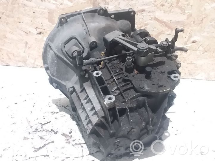 Ford Focus Manualna 5-biegowa skrzynia biegów 3M5R7F096YF