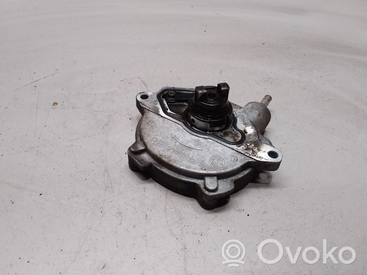 Mercedes-Benz A W169 Alipainepumppu A6402300265